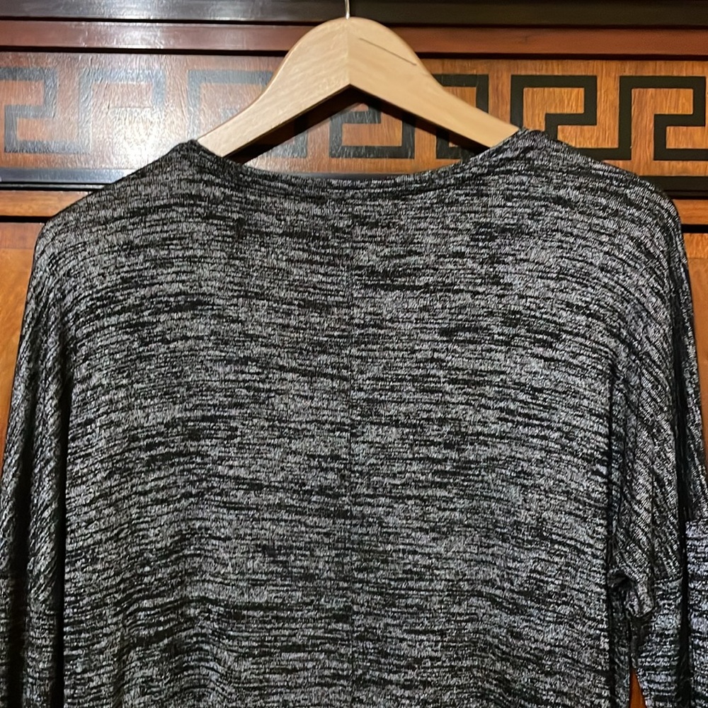 Apt 9 Women's L Black Gray Marled Long Sleeve Top Floral Pocket Stretch Casual - Picture 12 of 15
